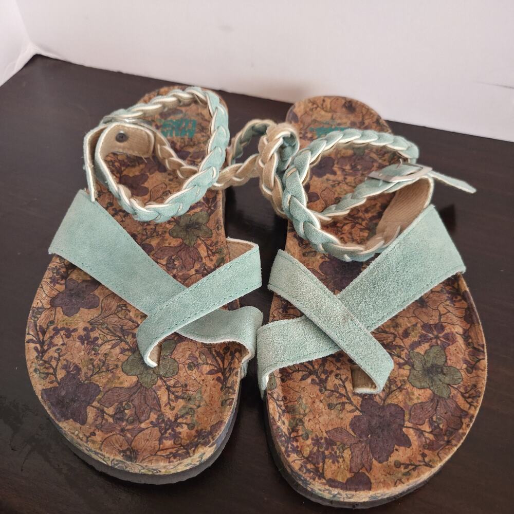 Muk Luks Estelle Ankle Strap Toe Loop Sandal Blue Floral Size 10 - Picture 2 of 7